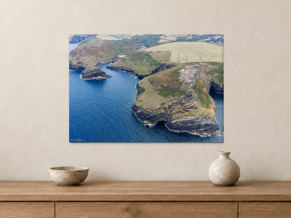 Boscastle — Willapark Lookout and Harbour Entrance — A2 canvas, 22mm canvas with mirrored edges. Closer product view.