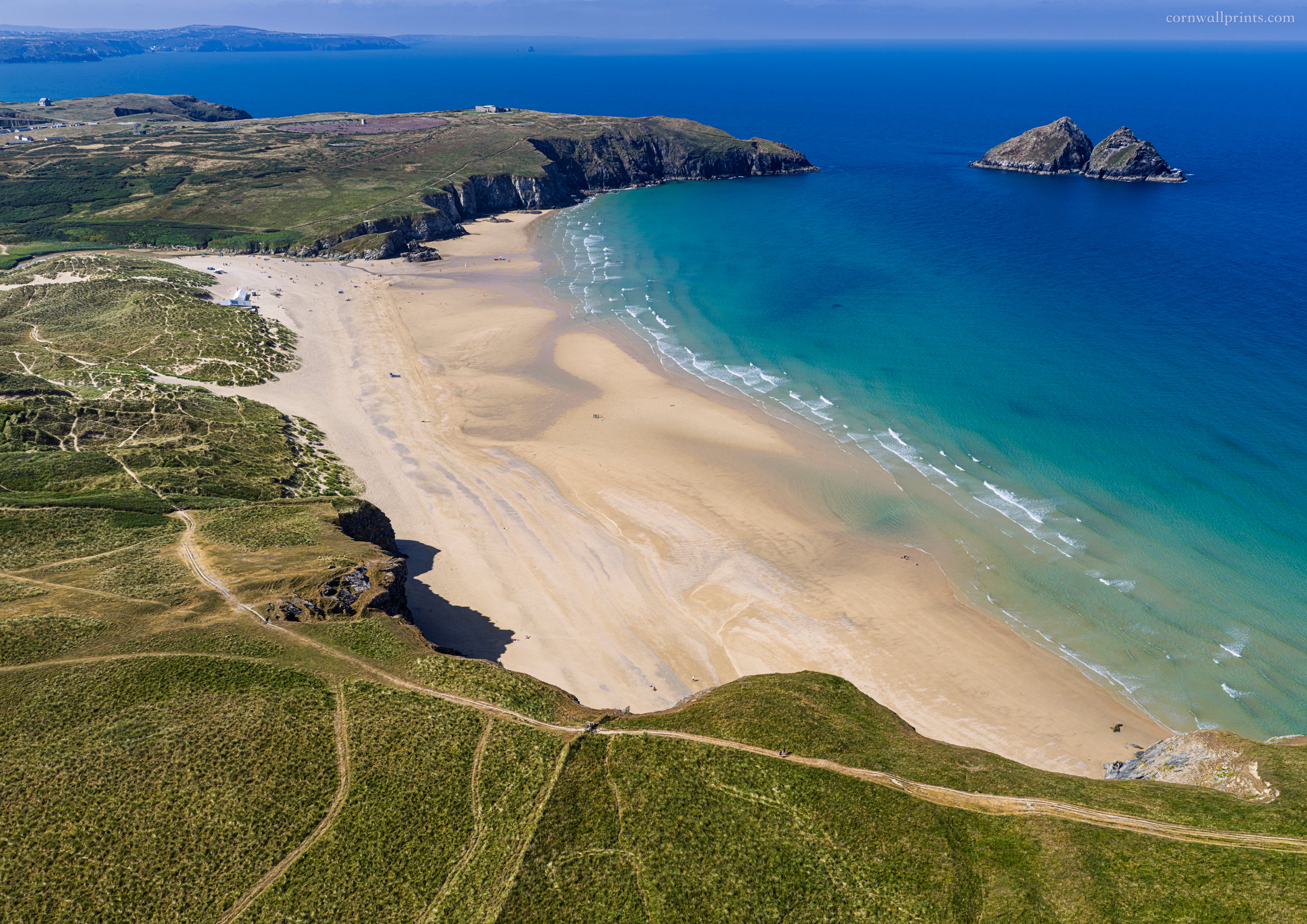 Holywell Bay — Gull Rocks and Summer Colour
