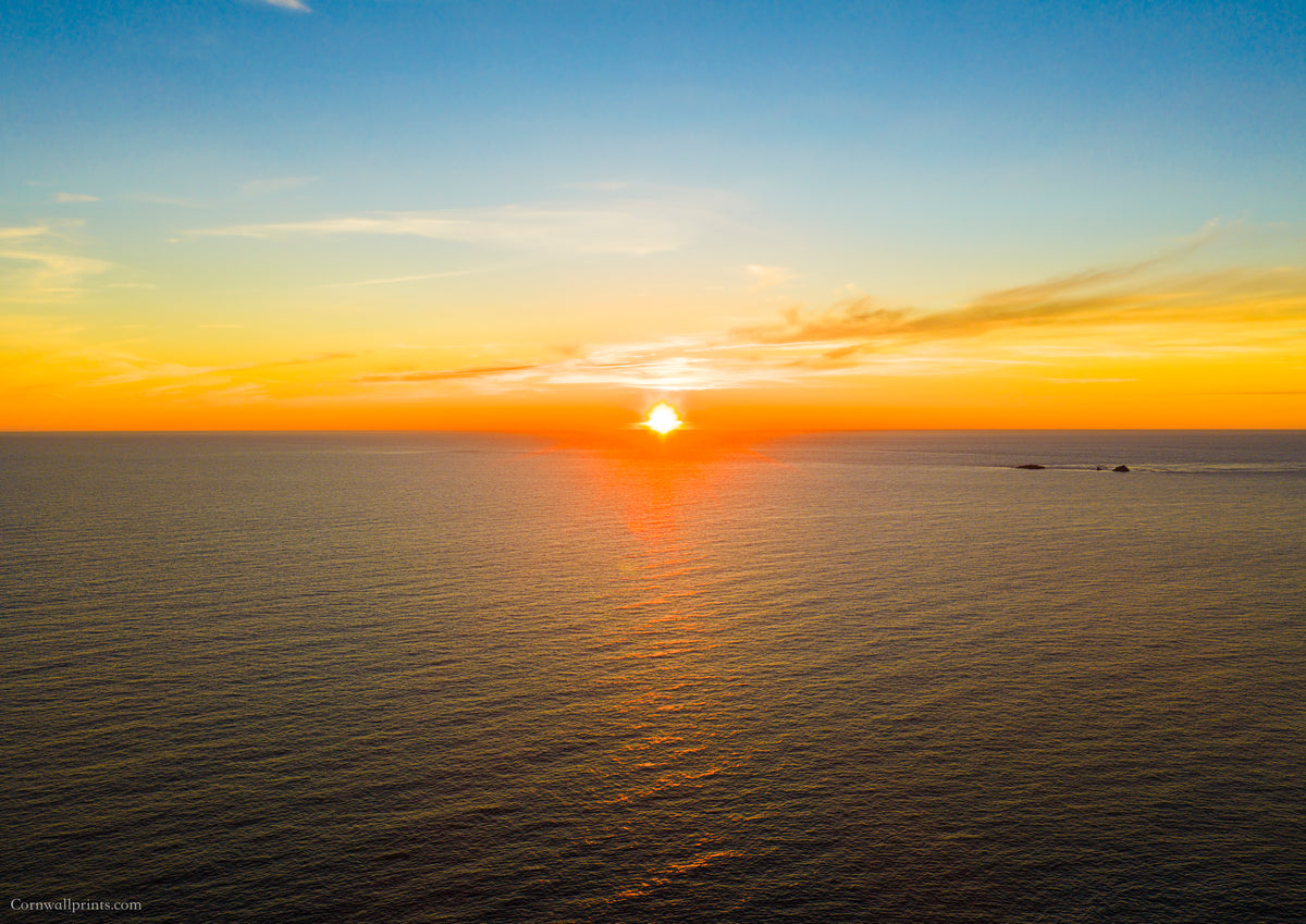 Porthcothan Bay — Sunset with The Quies