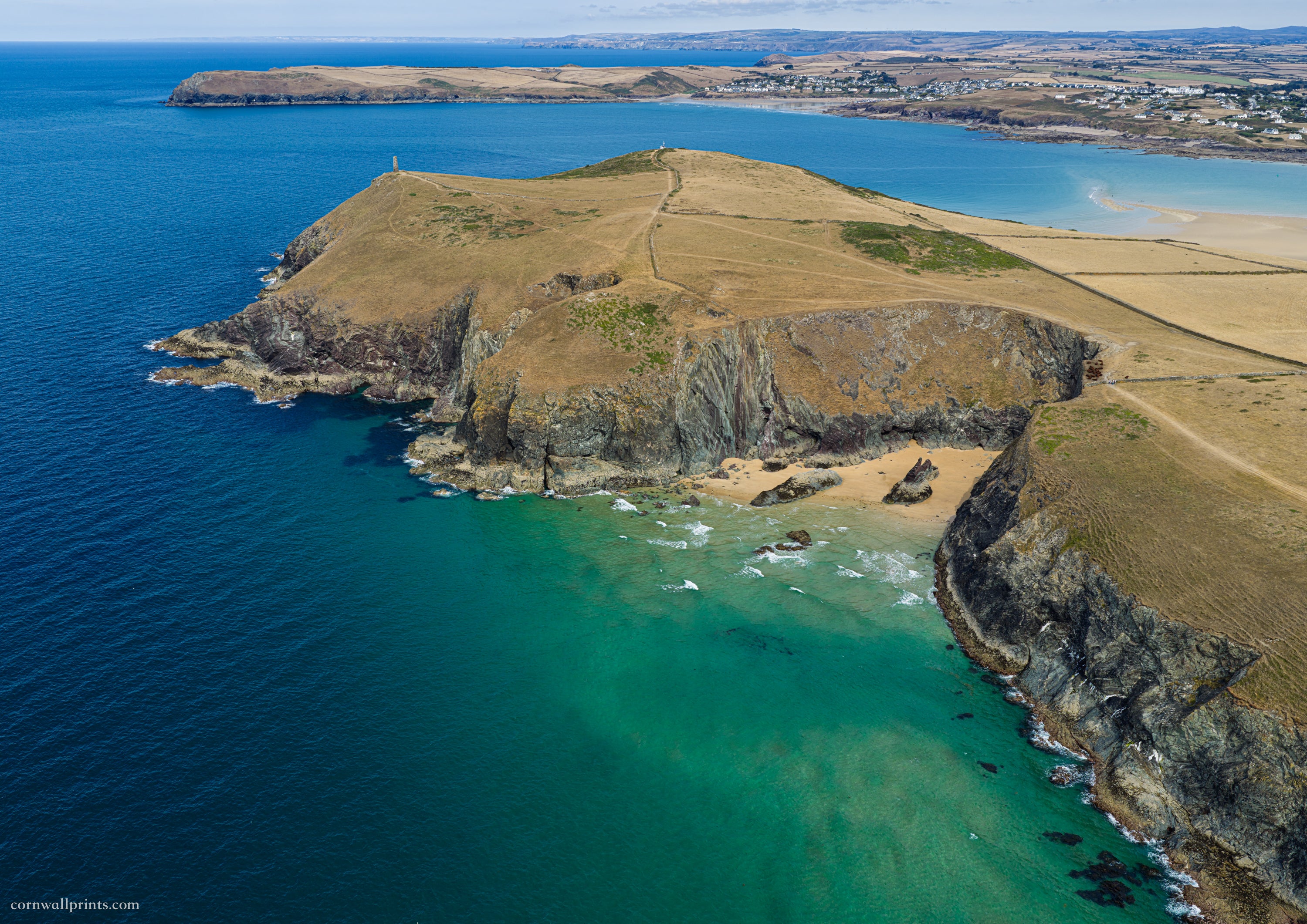 Butterhole Beach — Summer View to Polzeath